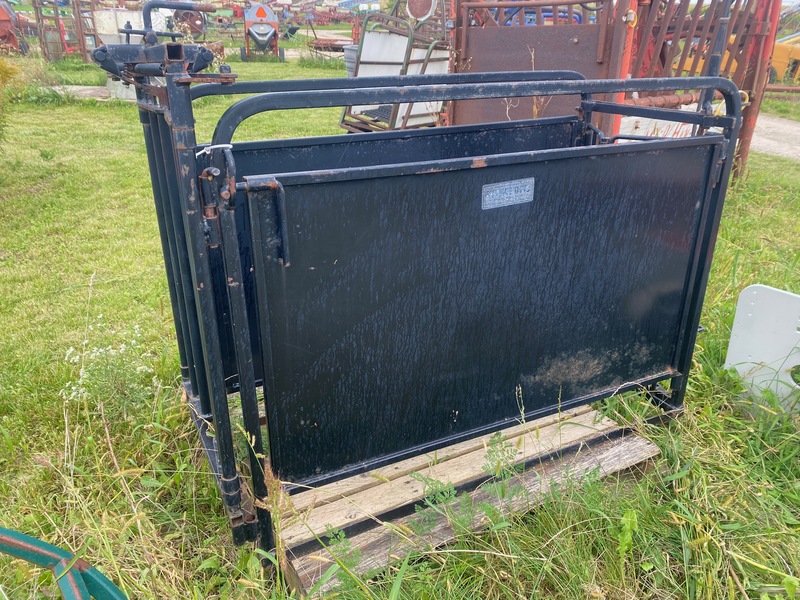 Hay/Forage/Livestock  Marweld Sheep/Goat/Calf Squeeze Gate Photo